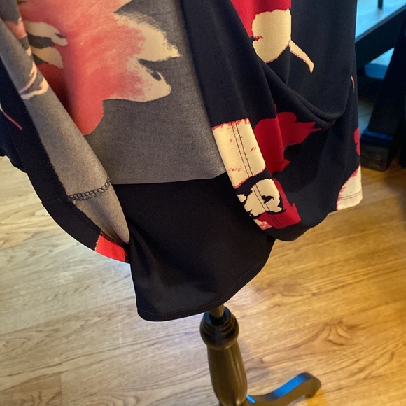 Ladies Lauren by Ralph Lauren Floral Dress- 4P - Picture 3 of 7